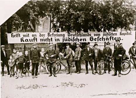 Banner urging an anti-semitic boycott in Glowitz, 1933 - bpk