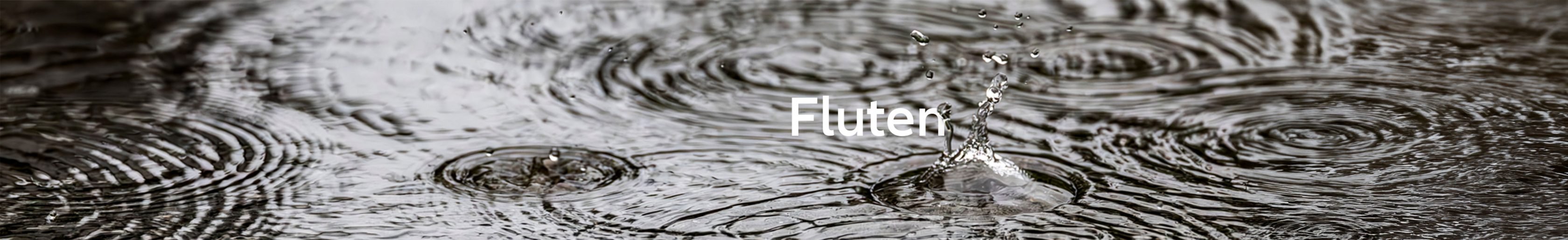 Viele Wassertropfen als Symbol für Überschwemmungen