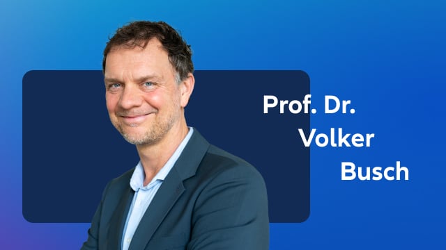 Das Foto von Prof. Dr. Volker Busch, Arzt, Wissenschaftler an der Universität Regensburg und seit über 20 Jahren Autor und Referent.