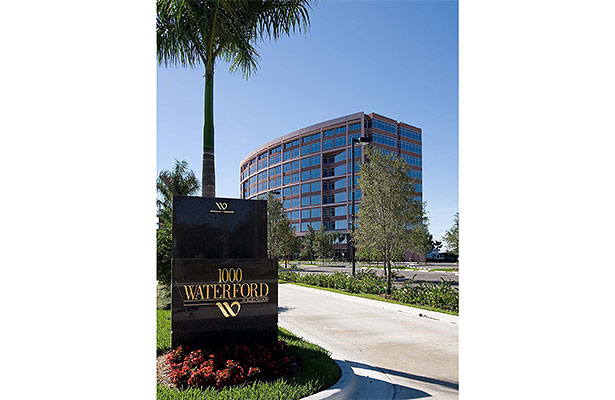 Allianz Real Estate of America investiert in Top-Bürokomplex "Waterford at Blue Lagoon" in Miami