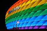 Allianz Arena setzt Zeichen für LGBT Pride