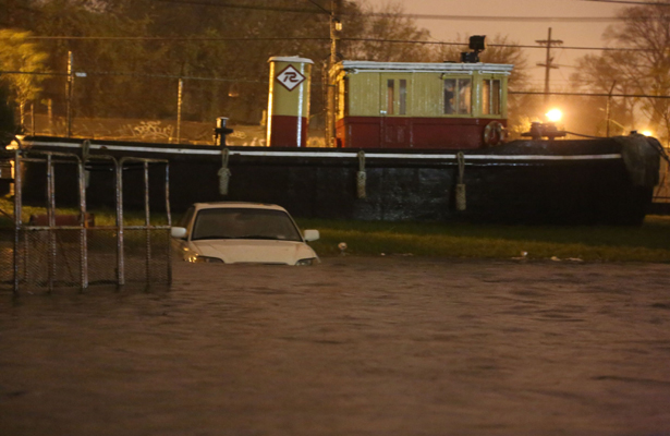 Reinauer Transportation durchlebte die fünf Fuß hohen Sturmfluten in seinen Bürogebäuden in Staten Island, NY