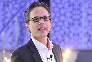 Sebastian Sieglerschmidt, Geschäftsführer Allianz Digital Accelerator: „Der Boom im Internet verläuft in Wellen. Nachdem die erste Welle, der E-Commerce langsam abflaut, wird es Zeit sich nach der nächsten großen Sache umzusehen.“