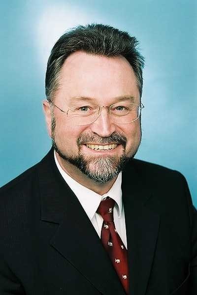 Dr. Max Link, Leiter der Gesellschaftsärzte bei der Allianz
