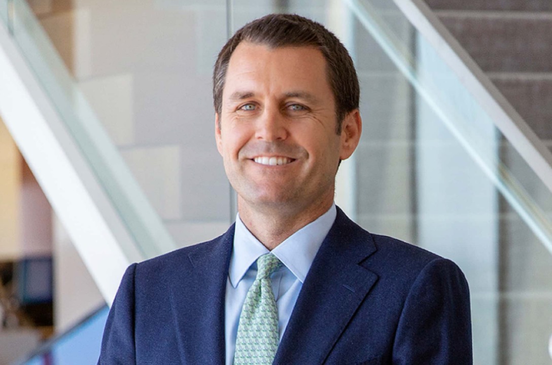 Portrait of Ryan Korinke, managing director and head of sustainability at PIMCO