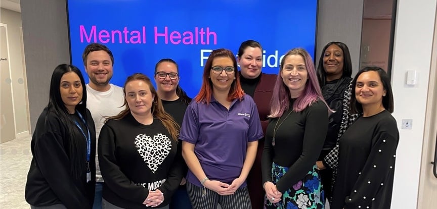 Allianz employees train in mental first aid