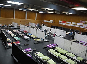 Emergency accommodation in a gymnasium in Wermelskirchen-Dabringhausen.