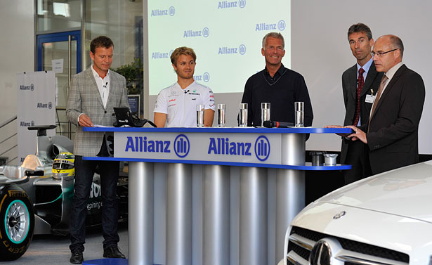 Nico Rosberg, Severin Moser, Christoph Lauterwasser and Christian Danner discuss traffic safety from the viewpoints of an insurer, a research institute and Formula 1 experts 