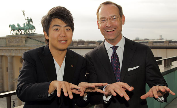 From left: Pianist Lang Lang, Oliver Bäte (Member of the Board of Management, Allianz SE)