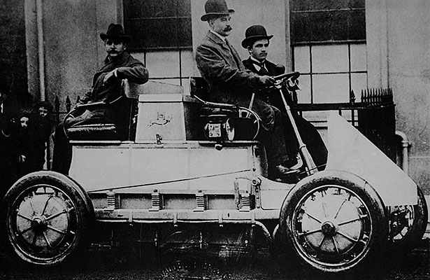 Around 1900: close to 34,000 electric cars in the United States