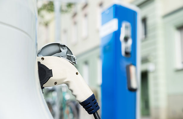 Allianz promotes electric and hybrid cars