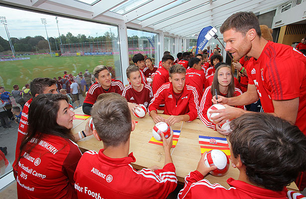 Autographs with Xabi Alonso